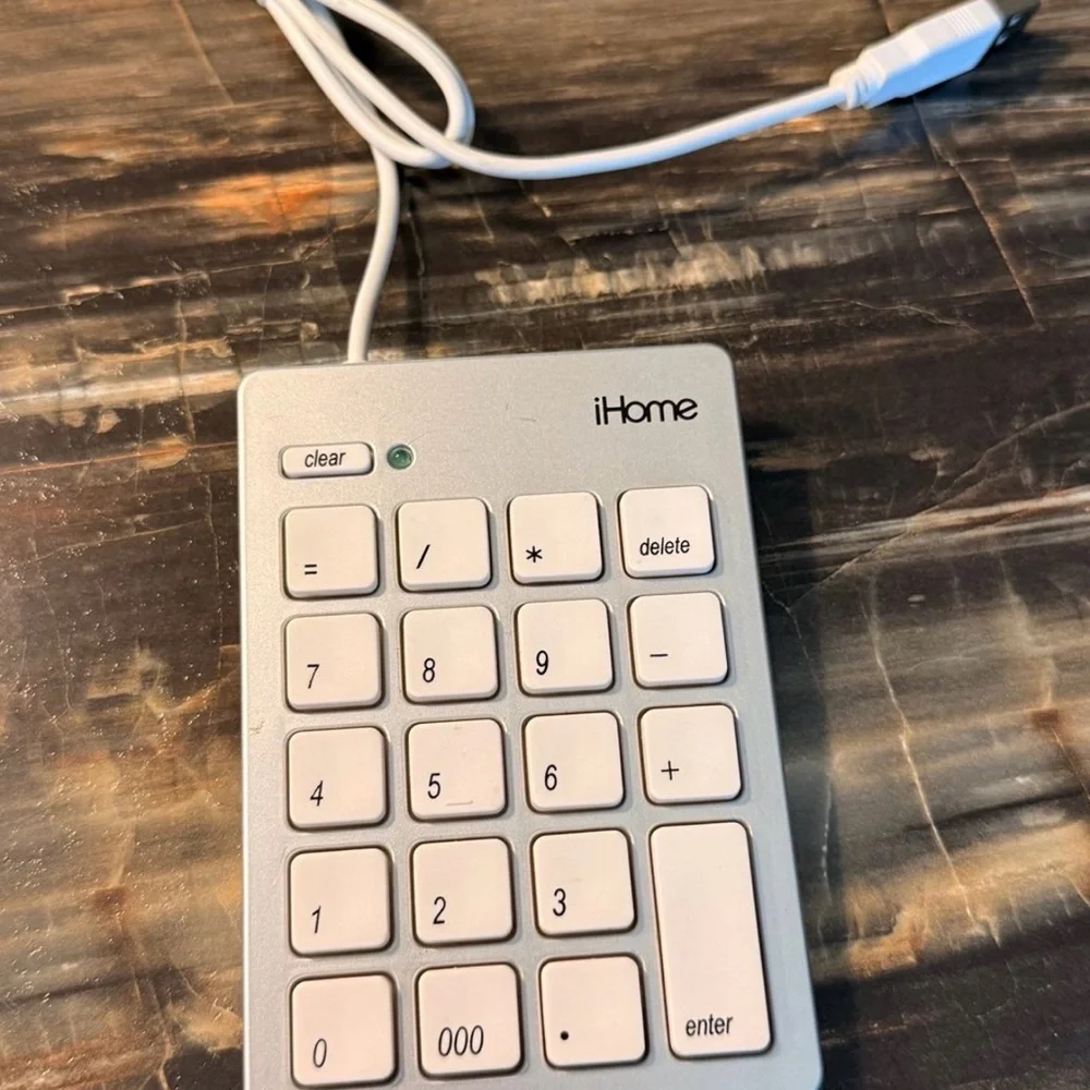 iHome Silver and White Keypad Tested working